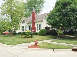 621 S 5th St, Hoopeston, IL 60942