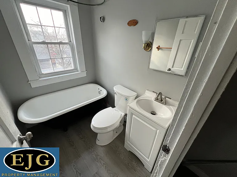 101 Pearl St #3 — Photo 19