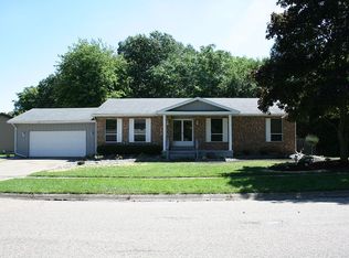 611 Northwood Dr, Flushing, MI 48433