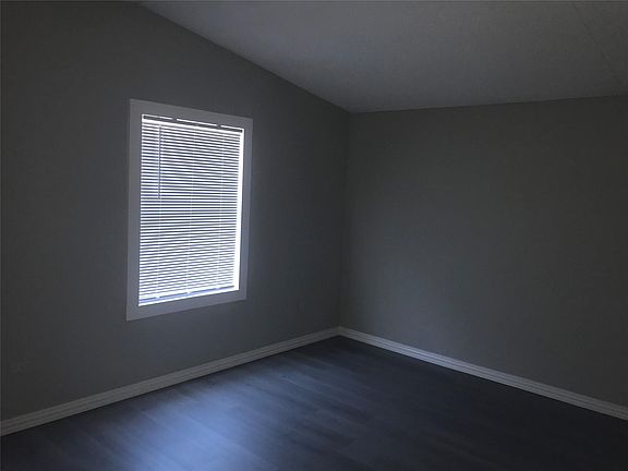 3rd image of 110 Casablanca Dr