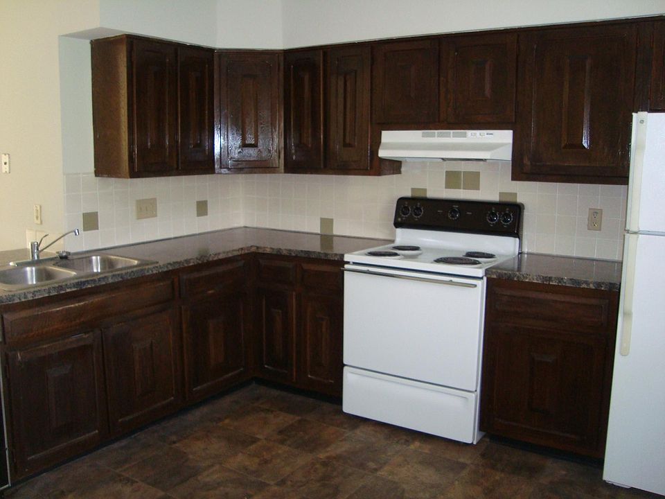 1st image of 4205 Florida Dr APT 205