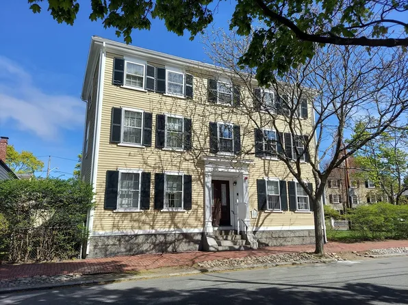 110 Federal St #3, Salem, MA 01970