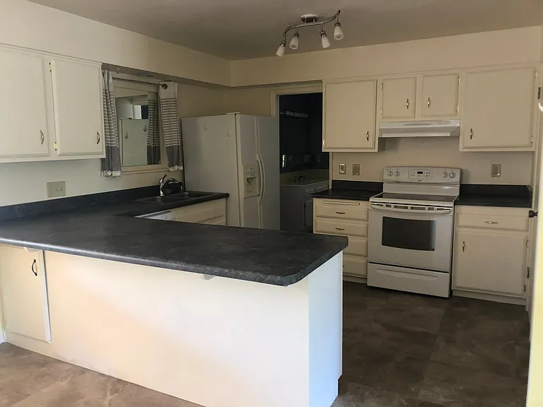 101 E El Limon — Photo 25