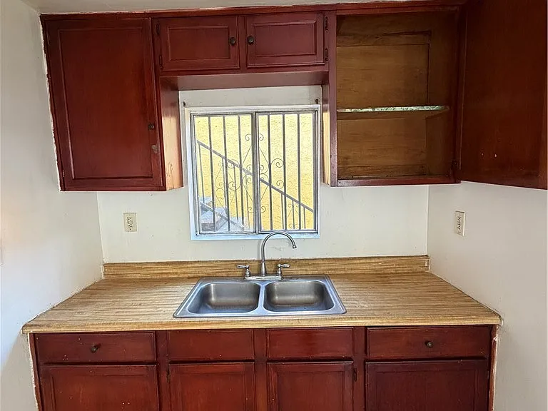 529 S Humphreys Ave #1/2 — Photo 4