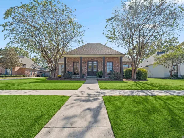 2014 English Turn Dr, Zachary, LA 70791