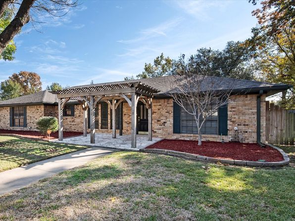 1213 Lexington Dr, Corsicana, TX 75110