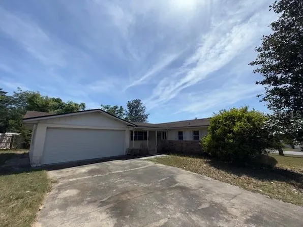 8 Emerald Way, Ocala, FL 34472