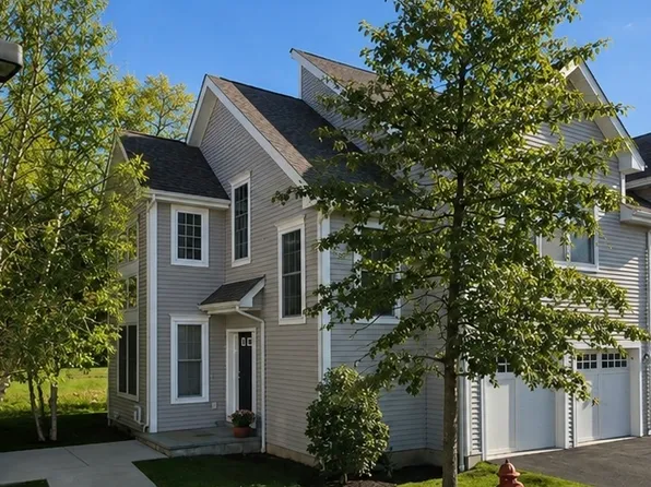 34 Copper Square Drive #34, Bethel, CT 06801