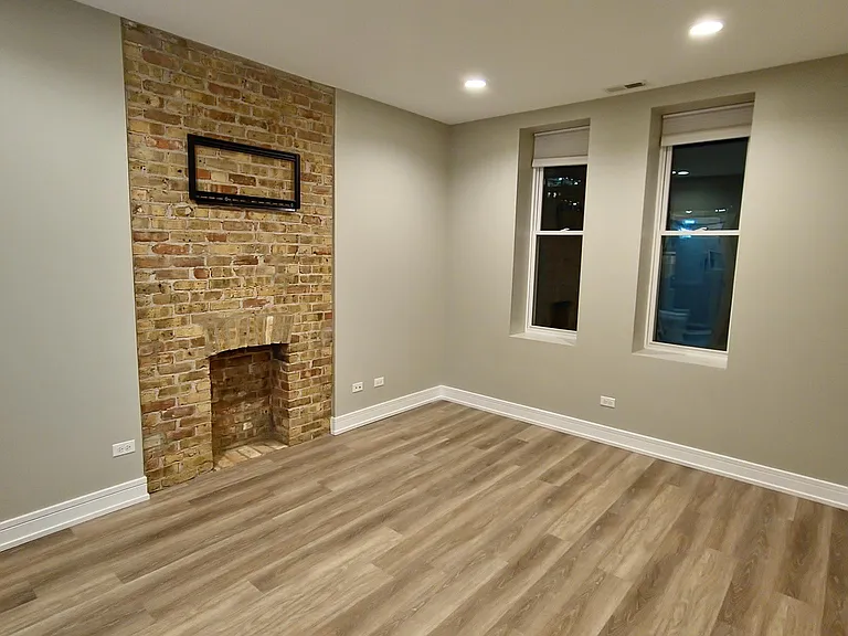 1154 W Grand Ave #2 — Photo 11
