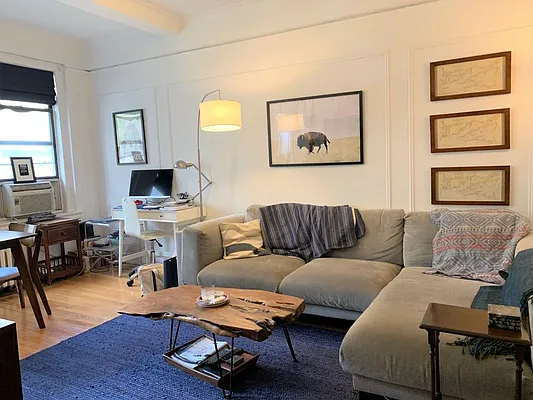 Rented by Dynamik Realty | media 16