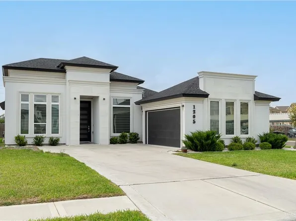 1205 S Santa Fe St, Alton, TX 78573