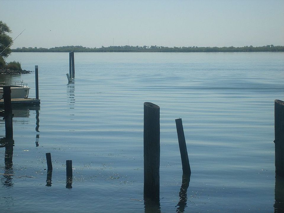 Waterfront Property 4 Lots