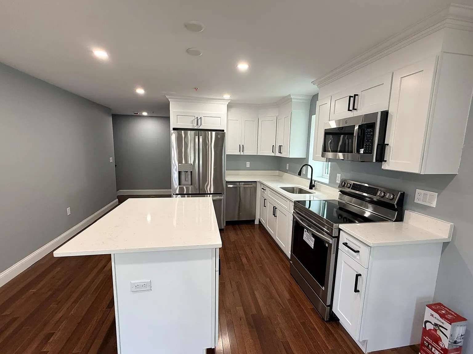 4 Neponset Street - 5 — Photo 2