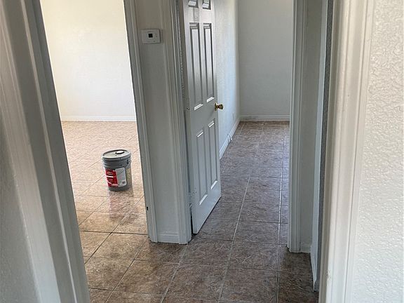 5th image of 530 E Oakey Blvd #C