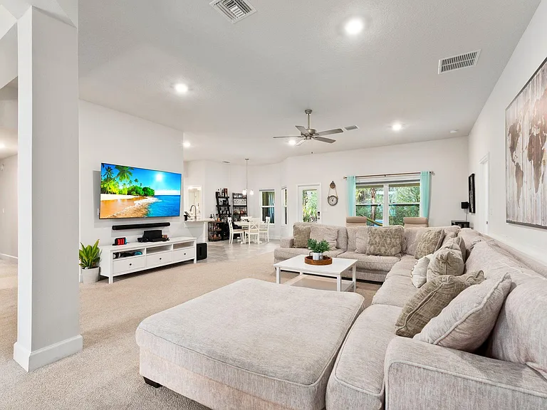 8324 Amalfi Cir — Photo 18