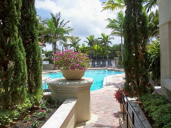 3rd image of 4217 Tuscany Way #4217