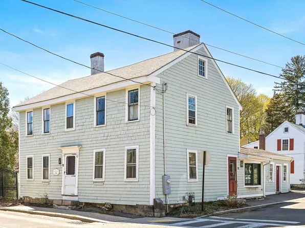 11 County St, Ipswich, MA 01938