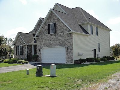 2nd image of 19 Phillips Dr
