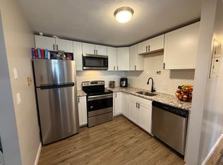 226 Park St APT 6, North Attleboro, MA 02760
