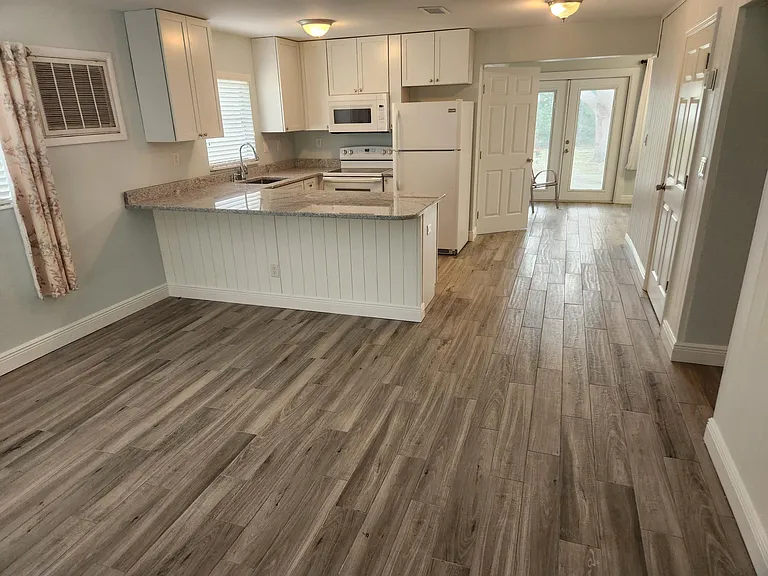 1501 Pine St — Photo 9