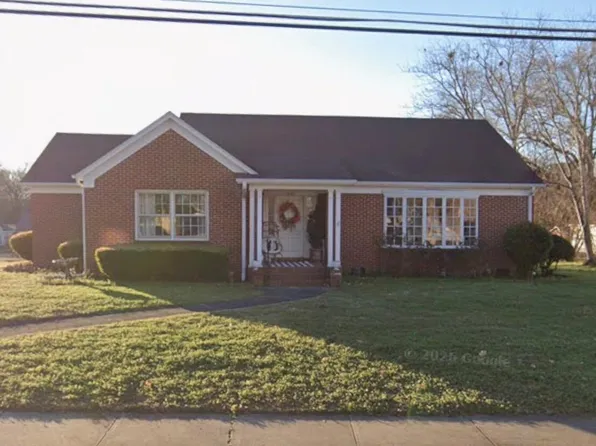 410 S High St, Trenton, TN 38382