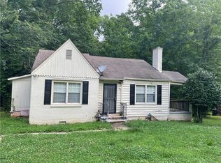 1303 Lockhaven Cir SW, Atlanta, GA 30311