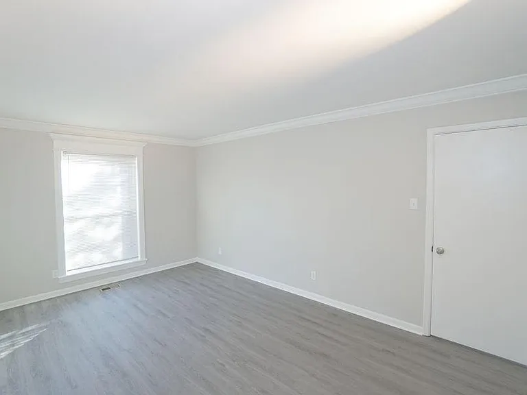 3801 Hill Rd #3 — Photo 5