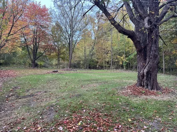 6742 Warren Sharon Rd, Brookfield, OH 44403