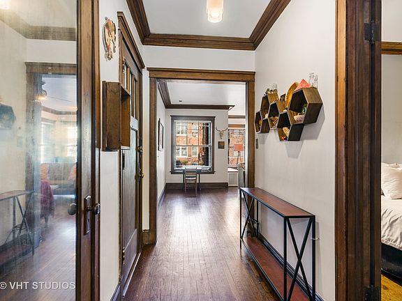 2nd image of 1319 W Ardmore Ave APT 1E