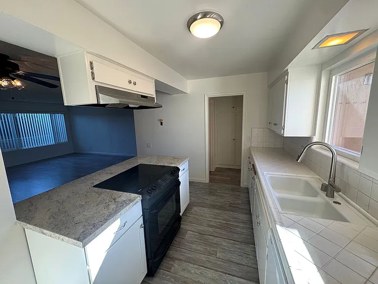3135 Harbor Blvd — Photo 13