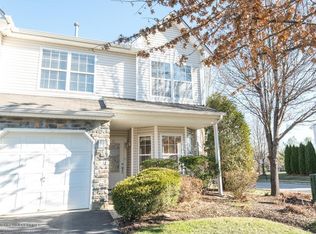 22 Saratoga Ct, Tinton Falls, NJ 07753