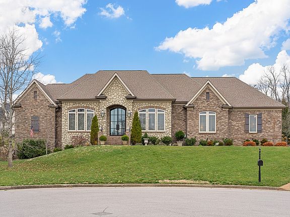 3rd image of 2712 Bering Ct