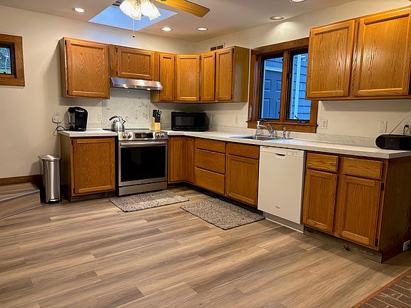 Modern appliances and open concept