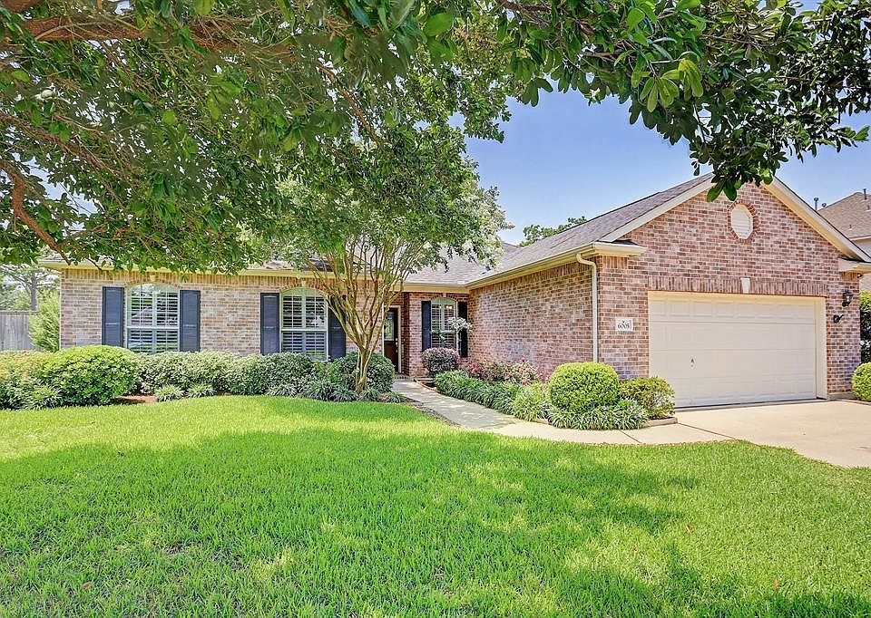 1st image of 6005 N Fawnlake Dr