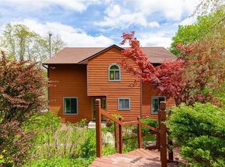 85 Ward Rd, Salt Point, NY 12578