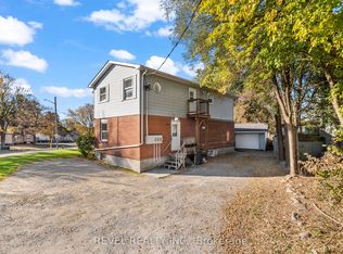 1100 Simcoe St S #2, Oshawa, ON L1H4L6