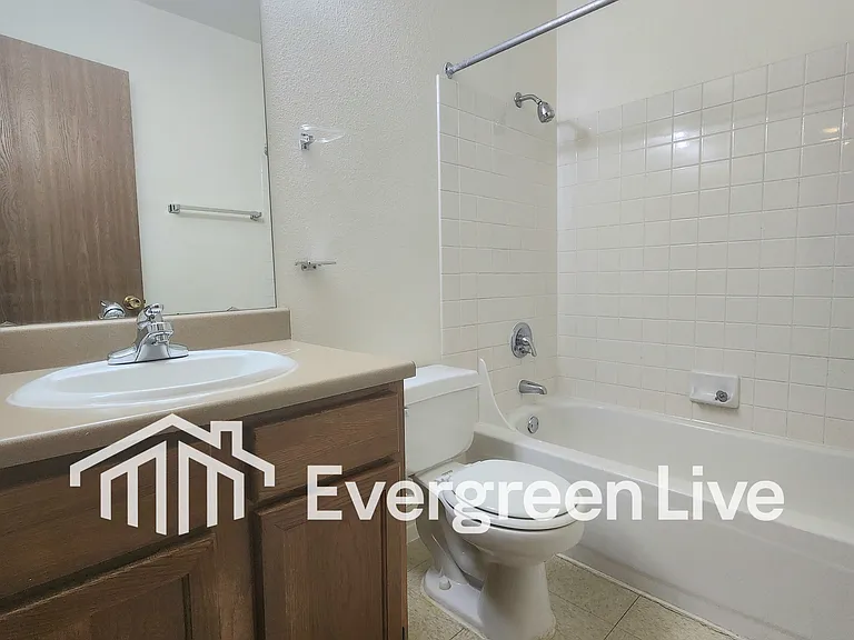 128 Fireball Dr — Photo 15