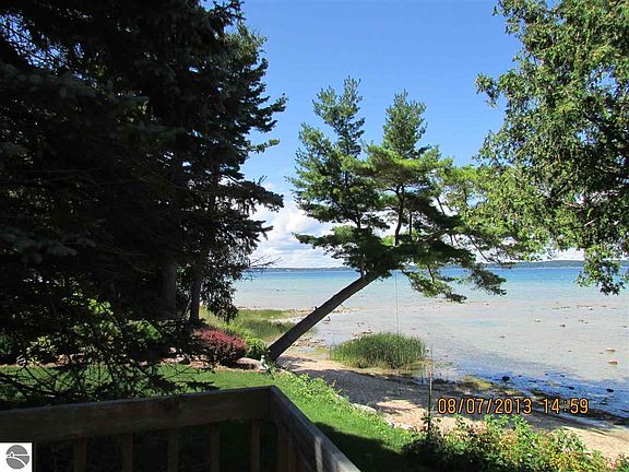 2nd image of 8809 Birchview Dr