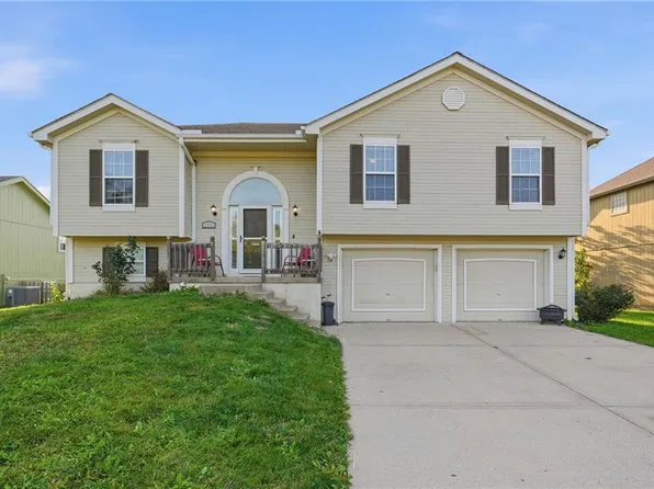 10924 N Marsh Ave, Kansas City, MO 64157