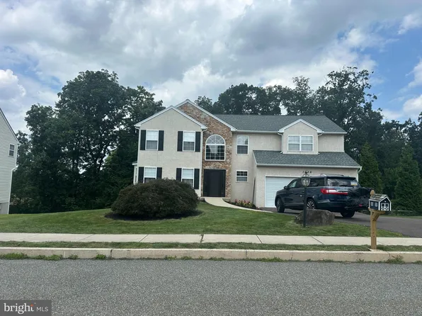 1536 Aspen Dr, Pottstown, PA 19464