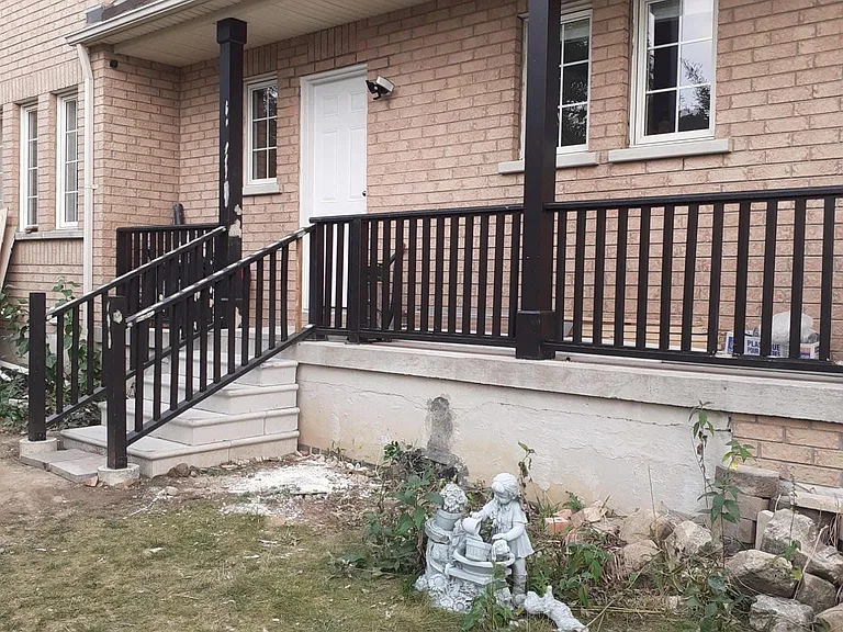 6607 Song Bird Cres #BASEMENT — Photo 2
