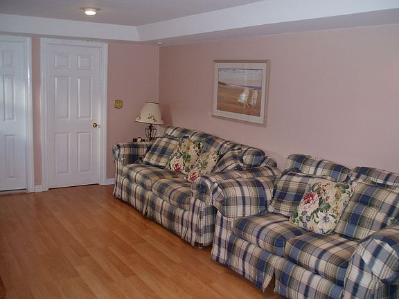 5th image of 12611 Newport Ave