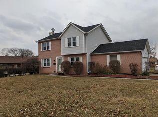 1102 Waycross Rd, Cincinnati, OH 45240