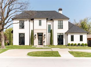 1723 Huntington Ave, Nichols Hills, OK 73116