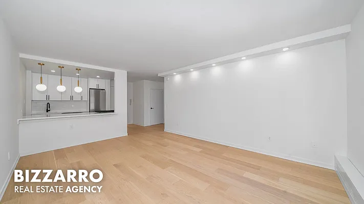 Living room, photo 1