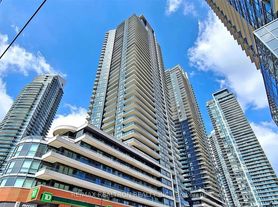 2212 Lake Shore Blvd W