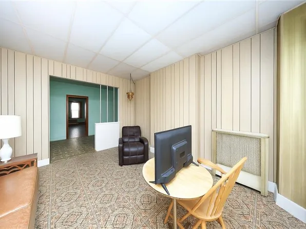 6821 16th Avenue image 4 of 29