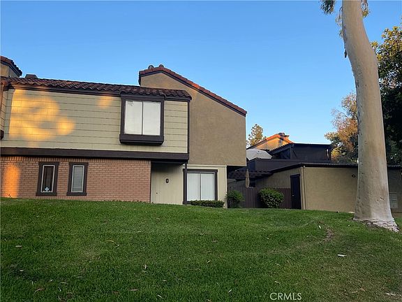 2nd image of 9386 Mesa Verde Dr APT B