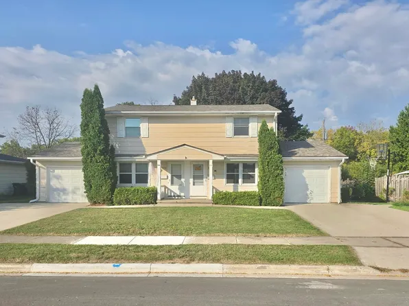 830 S Superior St, De Pere, WI 54115