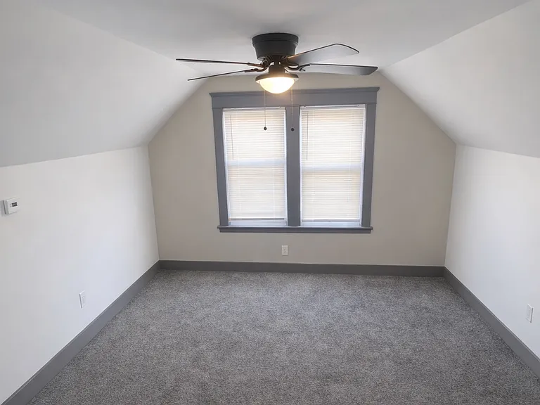 3462 E 143rd St #3 — Photo 3